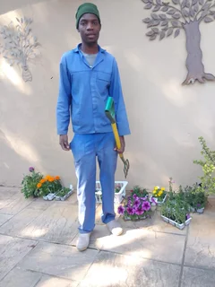 Malawian gardener, driver,housekeeper,landscaper with code 14 license and  refs needs live in or out