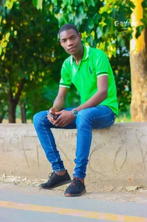 Malawian gardener, housekeeper  all rounder  with driving  license looking for work.