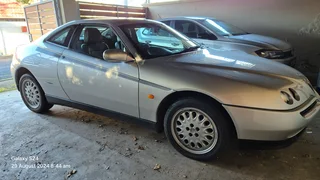 1996 Alfa Romeo GTV Coupe 916 T-Spark...