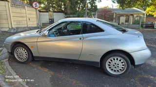 1996 Alfa Romeo GTV Coupe 916 T-Spark...
