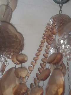 CHANDELIER - AS is..NEEDS a CLEAN !