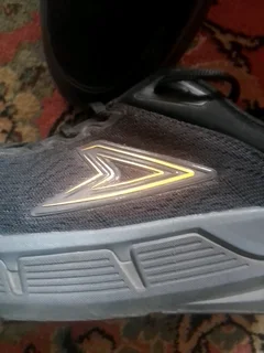 Men&#39;s Sneakers..brand : Power..size 9..orange &amp; Black..worn The Minimum,in New Condition !