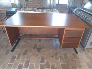 Large Desk