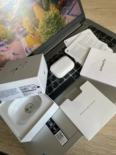 Apple AirPods Pro (2nd Generation)