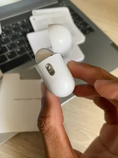 Apple AirPods Pro (2nd Generation)