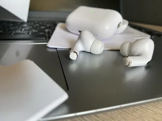 Apple AirPods Pro (2nd Generation)
