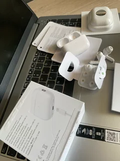 Apple AirPods Pro (2nd Generation)