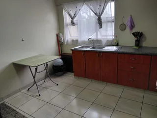 *** 1 Bedroom TO LET - Major Calvert rd - Austerville - R3800pm***