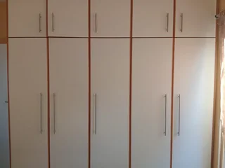 ***1 Bedroom Cottage - R7500 pm - Strand RD, Bluff***