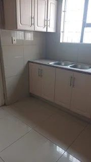 ***1 Bedroom Cottage - R7500 pm - Strand RD, Bluff***