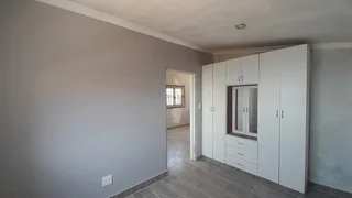 ***1 Bedroom TO LET - R6500pm- Maxwell Ave, Bluff***
