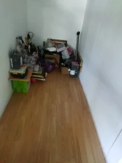 Room with en-suite to rent.