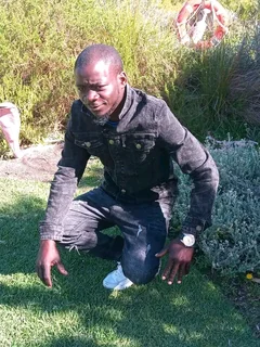 Am looking for a job