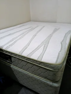 Orthopedic Supreme KING SIZE BED WITH BAMBOO MATTRESS. URGENT SALE!! PRICE NEGOTIABLE.