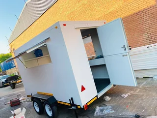 Black Friday Special ! Buy a Mobile Trailer % Get Branding !