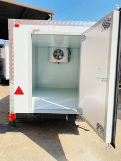 Black Friday Special ! Buy a Mobile Trailer % Get Branding !