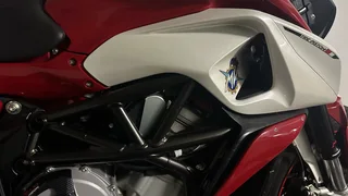 MV Agusta Rivale / Stradale 800 ‘16