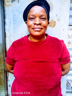 South African  domestic worker and Childminder desperately looking for stay in or stay out