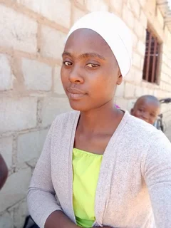 Zimbabwean nanny,cook,maid,c/giver with 3yrs exp desperately needs stay in or stay out job urgently