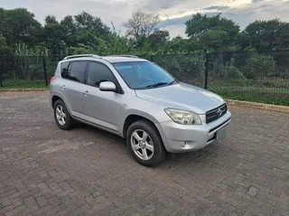Toyota RAV-4 Crossover