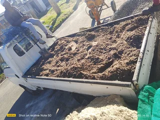 Furniture bakkie and cleaning backyard mix rubbish removals