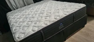 King Extra Length Bed With Pocket Spring And Bases