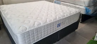 KING HEAVY DUTY MATRESS EXTRA LENGTH MATRESS AND BASES R7500