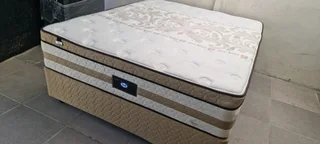 Queen Bed With Thick Heavy Duty Matress And Bed Base R3950