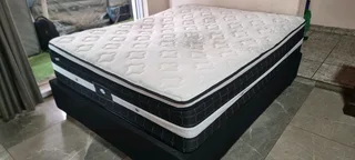 QUEEN BED WITH THICK PILLOWTOP HEAVY DUTY MATRESS WITH BED BASE R4500