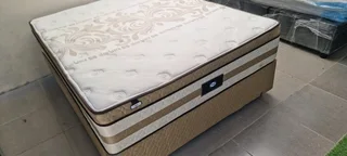 SELLING ORIGINAL QUEEN BED WITH THICK HEAVY DUTY MATRESS AND BASE R3500