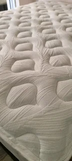 TOP OF THE RANGE DOUBLE POCKET SPRING MATRESS AND BASE R5500