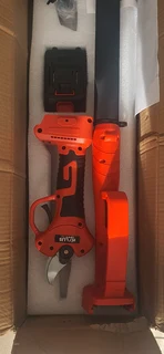 Portable Telescopic Pruner and Chainsaw