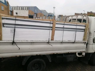 We offer removal, collections and deliveries