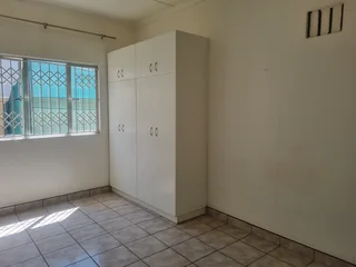 1 Bedroom Unfurnished Apartment - Virginia, Durban North