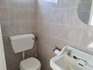 1 Bedroom Unfurnished Apartment - Virginia, Durban North