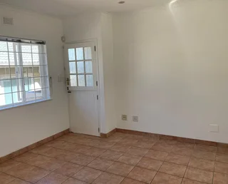 Bachelor/Studio Unfurnished Apartment - Umhlanga