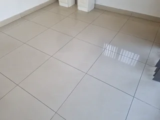 1.5 Bedroom Unfurnished Apartment - Somerset Park