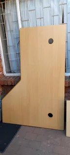 R200 - 1x Beech Formica Table top Pretoria East Waverley