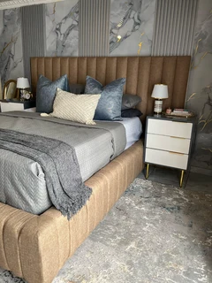 overlapping headboard and the base