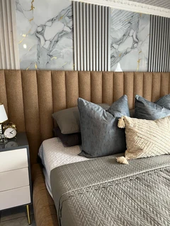 overlapping headboard and the base