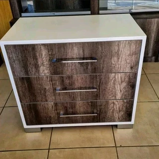 Pedestals of 3 drawers