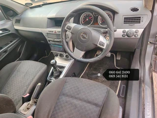 Opel Astra Hatch 1.4 Turbo