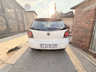 2010 Polo Vivo 1.6 GT