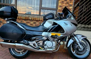 2012 HONDA NT700 ABS (MINT CONDITION)