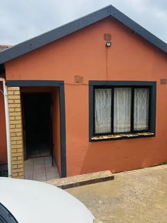 R1500 room -Imbali unit 13