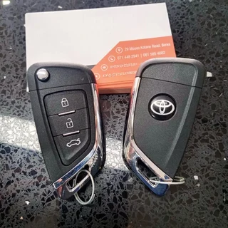 Toyota Key Casing incl cutting a new key blade and transferring of internals to new key casing.