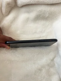 iPhone XR 64GB R4500