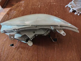 Toyota Run X Headlight