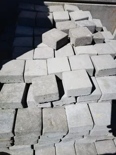 450X450X50MM VASTRAP PAVERS &#64; R25 - 00 EACH