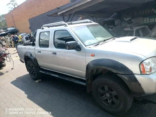 Nissan Hardbody stripping for spares